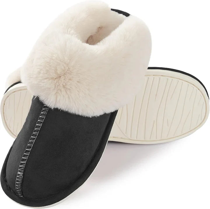 SnugStep™ Pluszowe kapcie domowe
