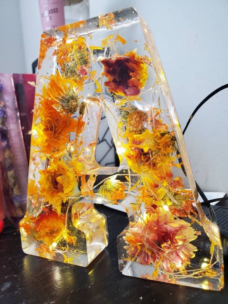 FloraLume™ Lampa z żywicy kwiatowej