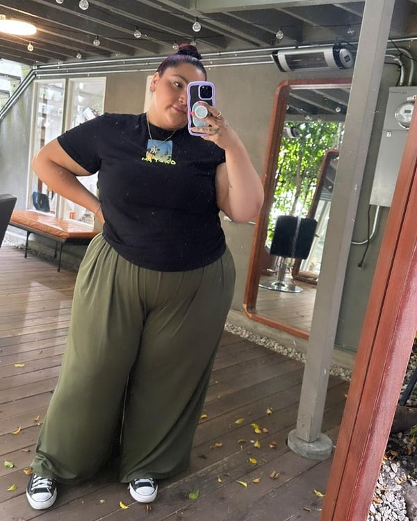 Ornella Bini™ Wysokie elastyczne spodnie z szeroką nogawką