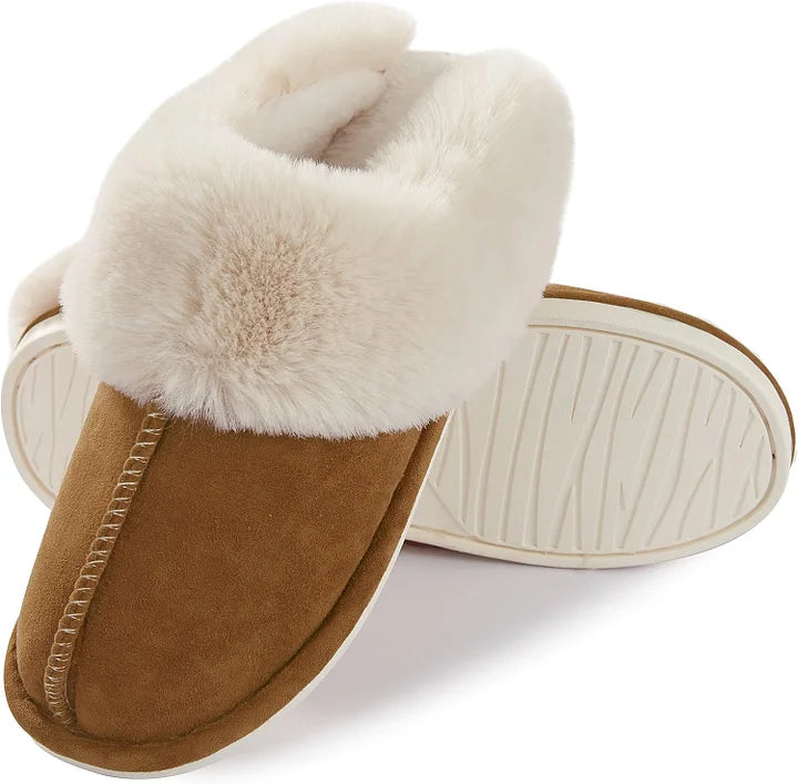 SnugStep™ Pluszowe kapcie domowe