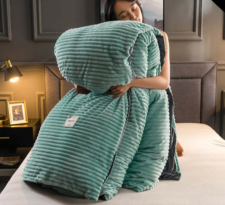 SnuggleLux™ Ciepły koc