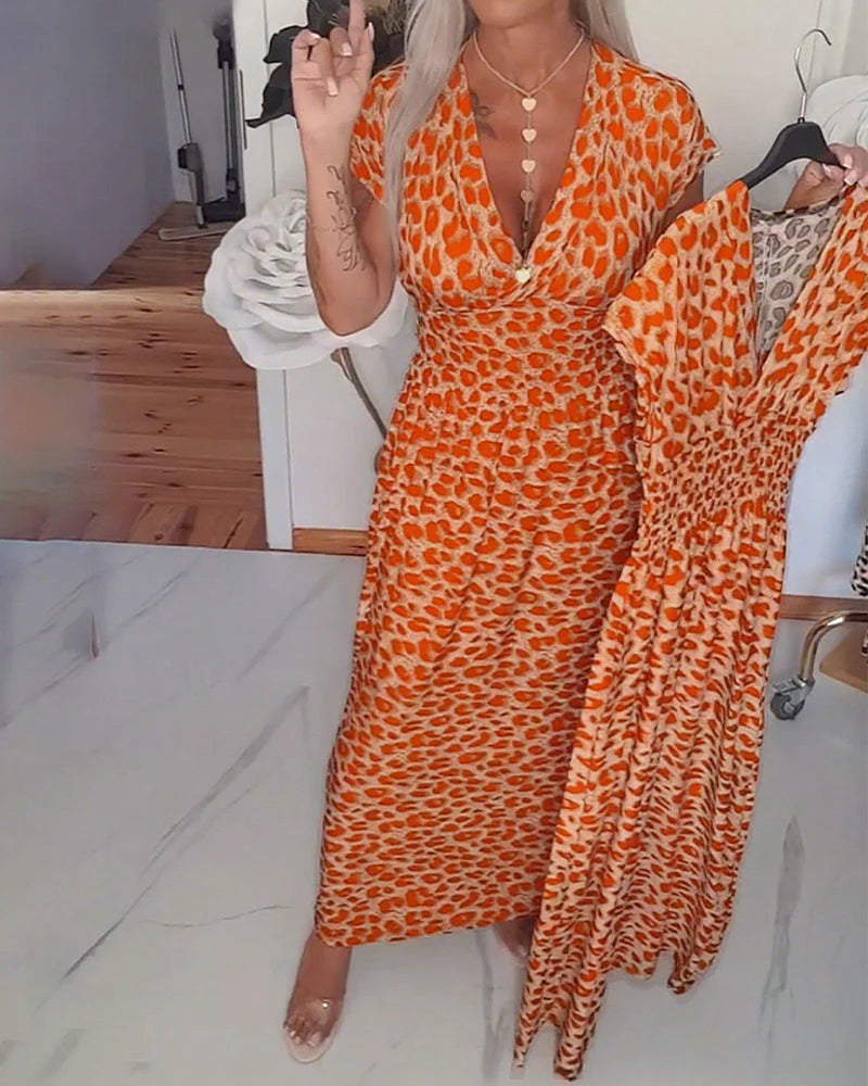 Rosaria Ventori Elegant Printed V-Neck Dress - gallery view 7